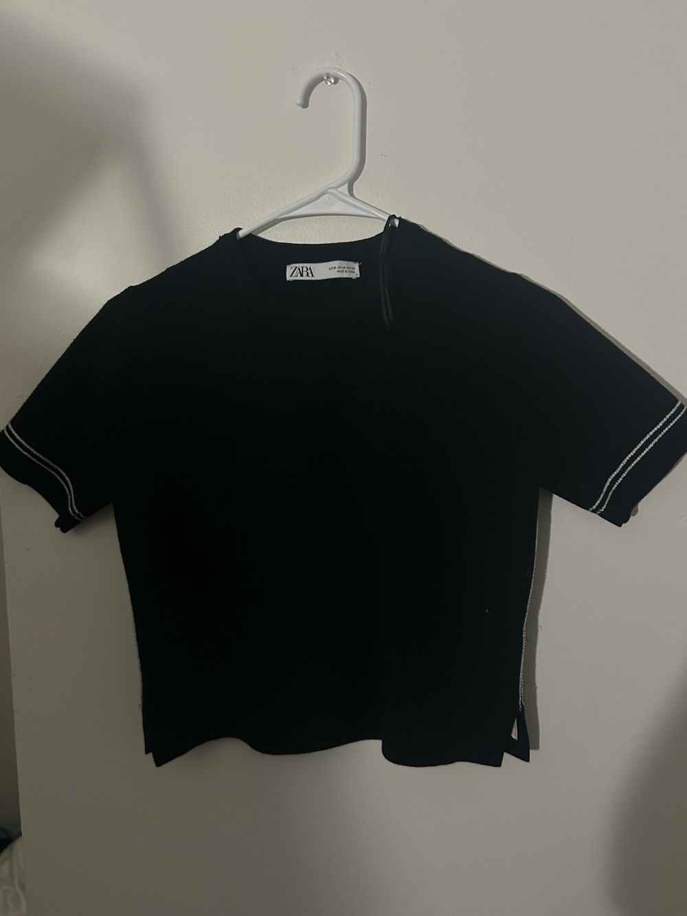 Zara Black Short Sleeve Cropped Crewneck Top Striped Sleeves Size Medium